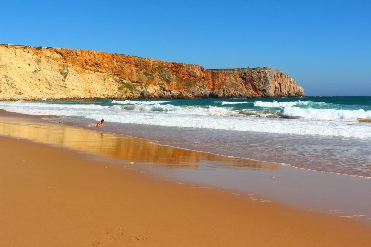Oceanus Room With Private Kitchen, Bathroom And Terrace 300M From The Beach Sagres Exterior photo