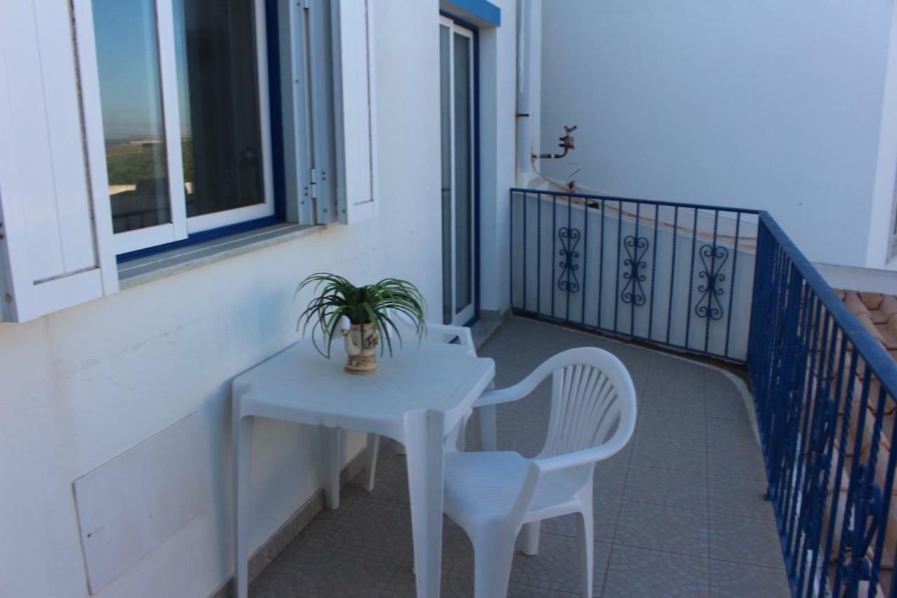 Oceanus Room With Private Kitchen, Bathroom And Terrace 300M From The Beach Sagres Exterior photo