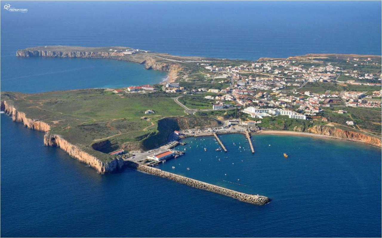 Oceanus Room With Private Kitchen, Bathroom And Terrace 300M From The Beach Sagres Exterior photo